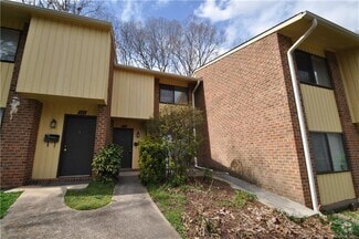 Building Photo - 1265 Schaub Dr