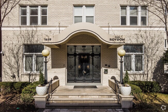 Foto del edificio - The Roydon