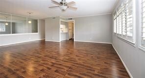 Foto del edificio - 6433 Bayou Glen Rd