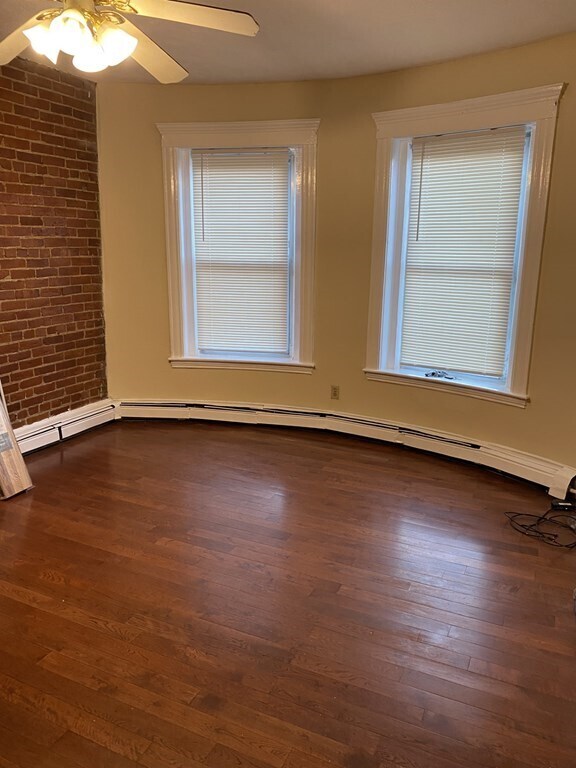 Building Photo - 72 Florida St