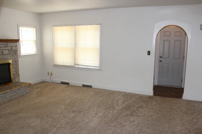 Foto del edificio - NEXT TO KSU!!!