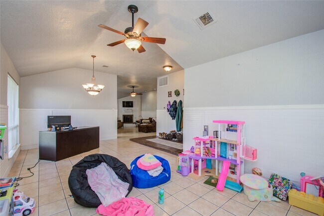 Foto del edificio - 5010 Village Springs Dr