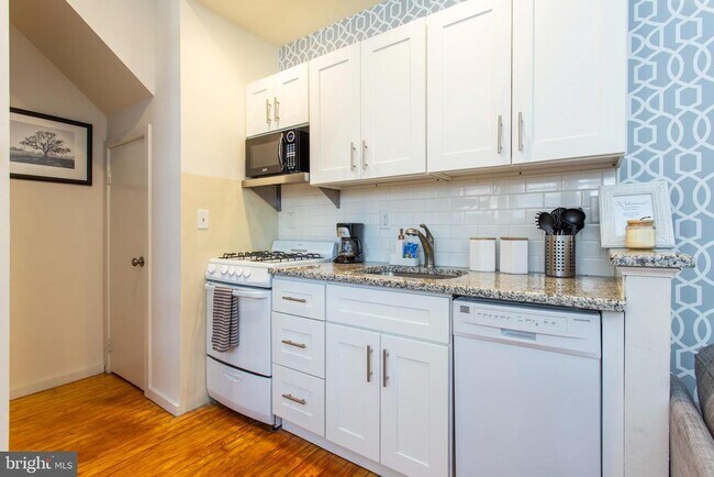 Foto del edificio - 2061 Kater St