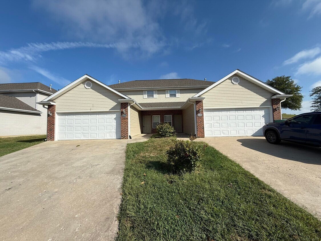 Primary Photo - 7461 Arratt Ct