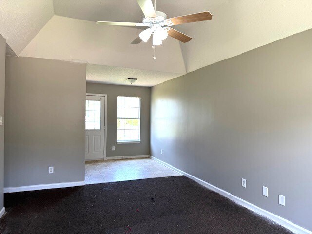 Building Photo - 4589 Blue River Dr