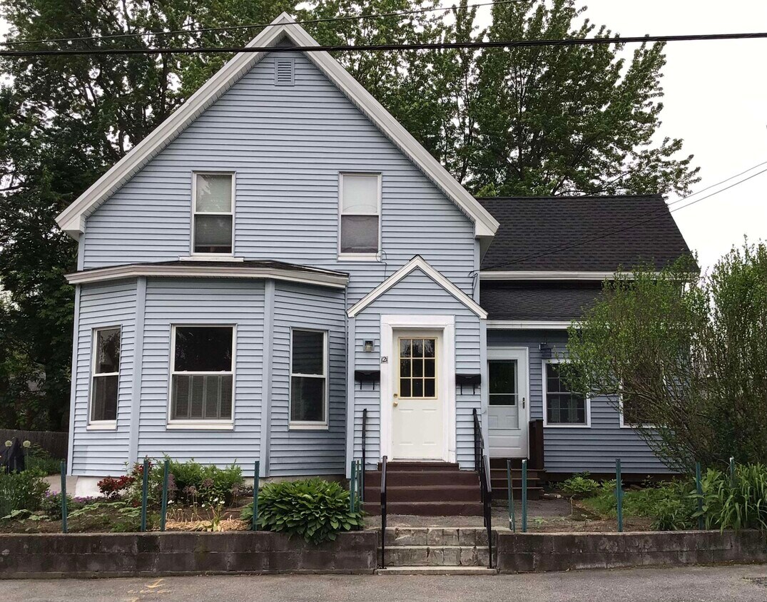 Primary Photo - 121 Rosedale Ave