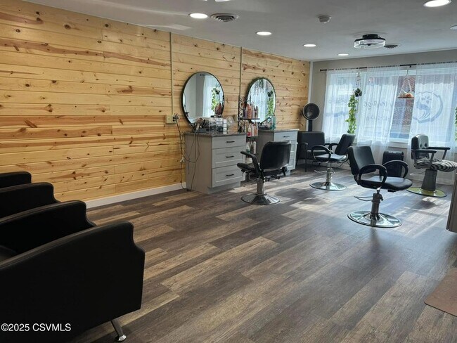 Foto del edificio - 17 Bound Ave