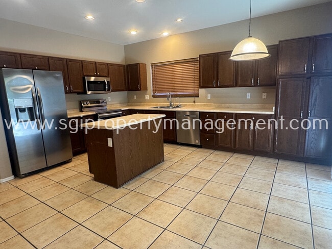 Foto del edificio - 3511 W Thurman Dr