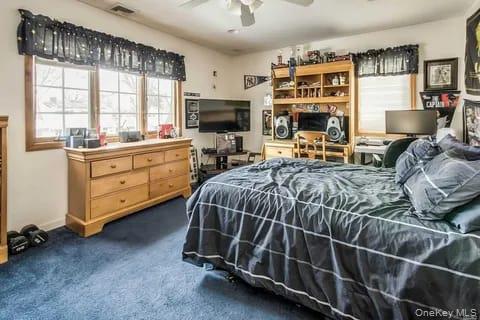 Foto del edificio - 24 Cable Ln