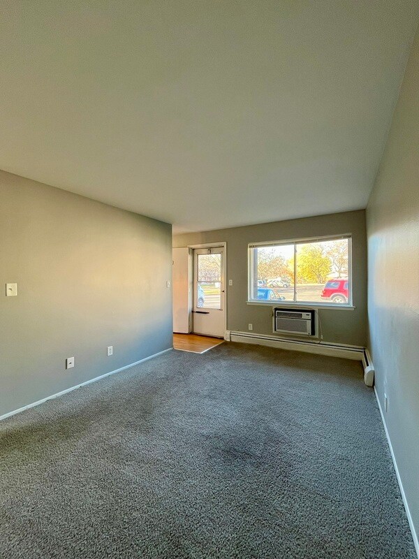 Foto del edificio - 1750 St Johns Blvd