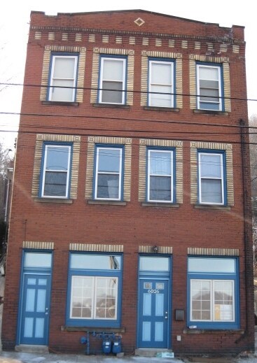 Foto principal - 6026 Butler St