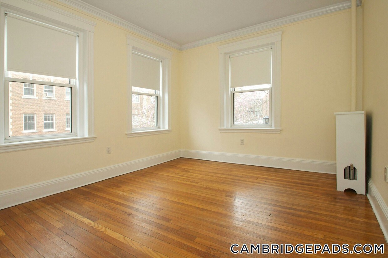 Primary Photo - 18 Chauncy St