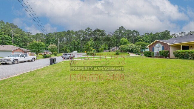 Foto del edificio - 8440 Canaan Dr