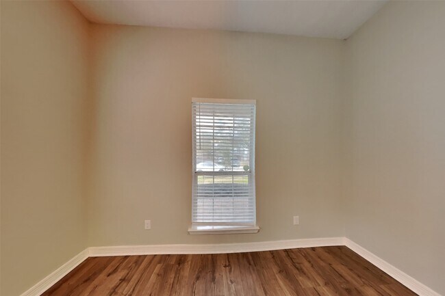 Foto del edificio - 6827 Kotlan Ct