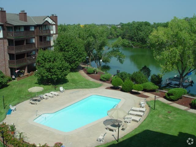 1 of the 5 Salt Water Pools - TWIN LAKES APARTMENTS