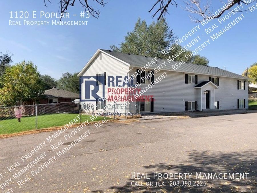 Primary Photo - 1120 E Poplar-#3