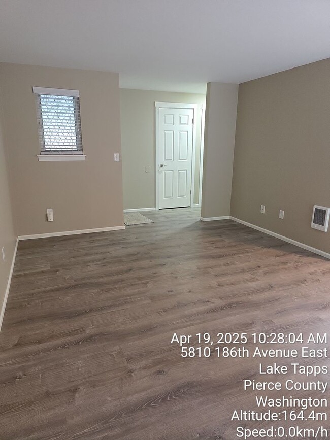 Foto del edificio - 5810 186th Ave E