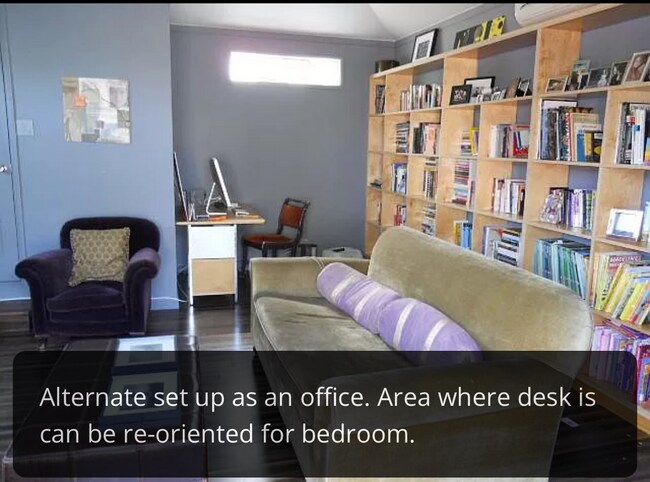 Alternative set up. Desk instead of bed. - 4237 Kenyon Ave