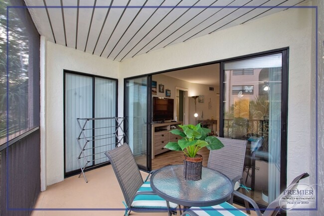 Building Photo - MARCO ISLAND 1 BEDROOM 1 BATH ** WEEKLY UN...