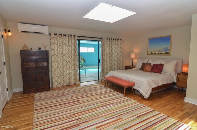 Foto del edificio - 2 br, 2 bath House - 1508 Roma Ave NE