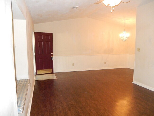 Foto del edificio - 2718 Via Milano Ave