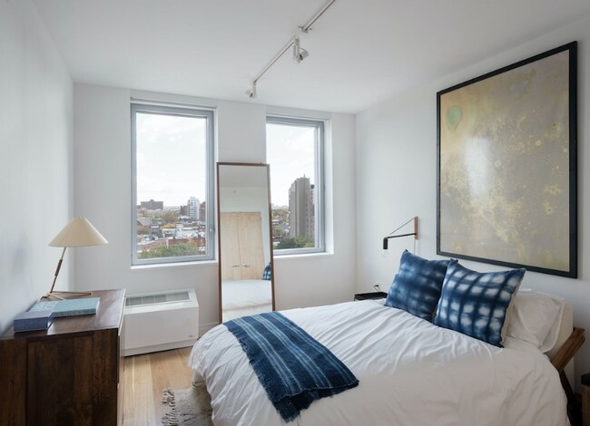 Foto del edificio - 300 Ashland Pl