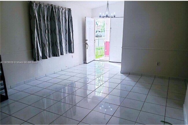 Foto del edificio - 9003 NW 112th Terrace
