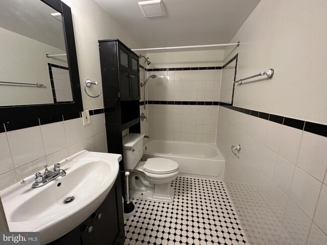 Foto del edificio - 1400 Morse St NE