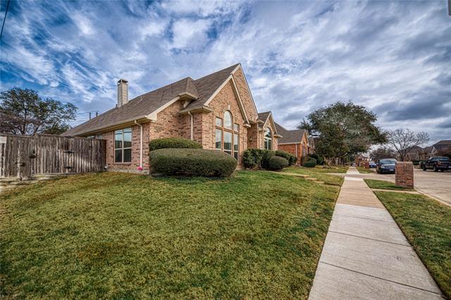 Building Photo - 2701 Orchid Dr