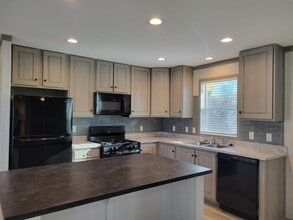 Building Photo - 435 Kimberly Dr