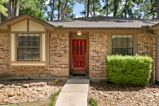 Building Photo - 8 Fallenstone Dr