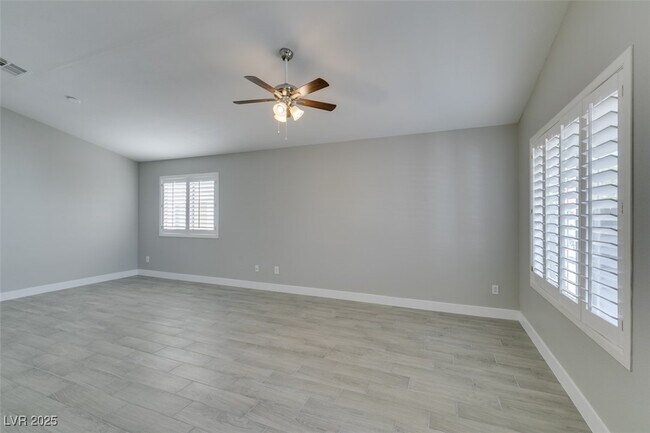 Foto del edificio - 2744 Summerchase Ln