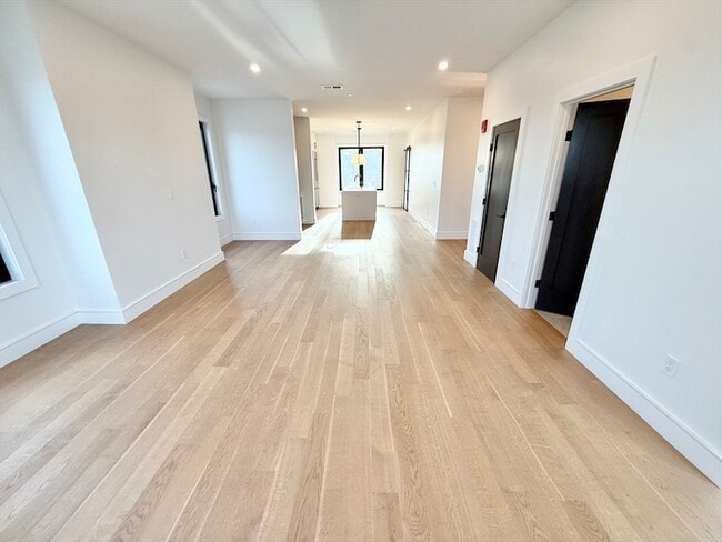 Building Photo - 238 Webster St