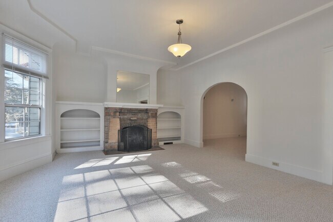 Building Photo - 4344 Fulton St