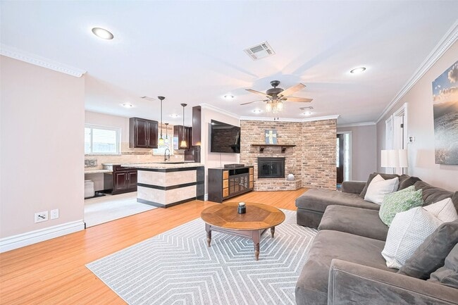 Photo - 14127 Britoak Ln House