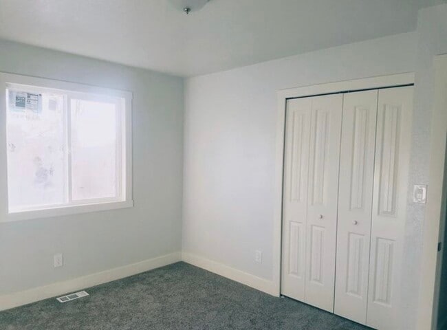 Foto del edificio - 613 N 1100 West St