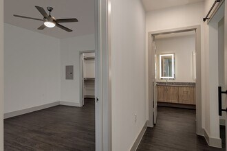 Building Photo - 8900 Six Pines Dr