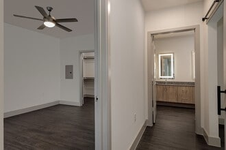 Building Photo - 8900 Six Pines Dr