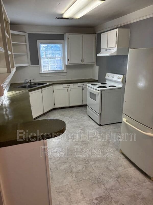 Foto del edificio - 3702 3rd Ave