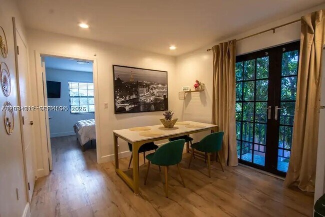 Foto del edificio - 5911 SW 5th St