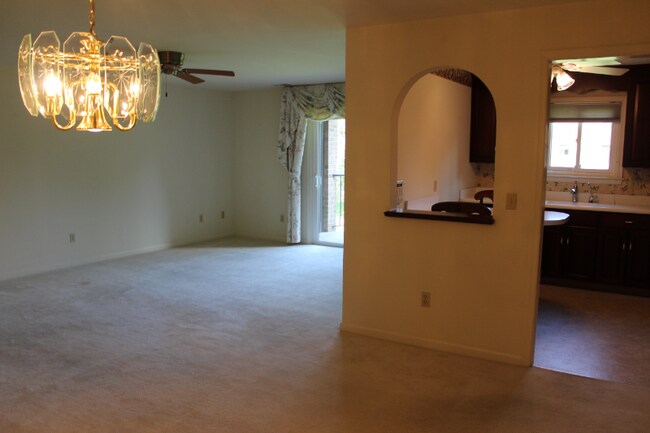 Foto del edificio - 867 Cold Spring Rd