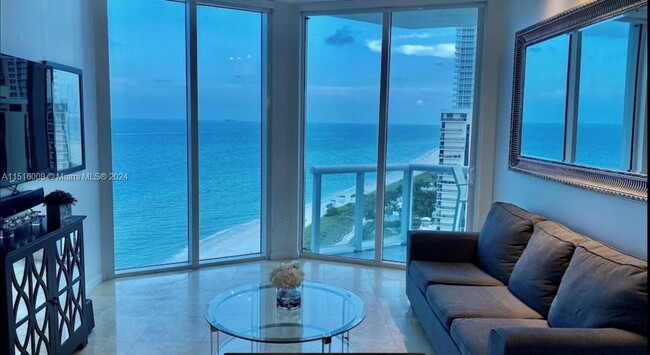 Building Photo - 6515 Collins Ave