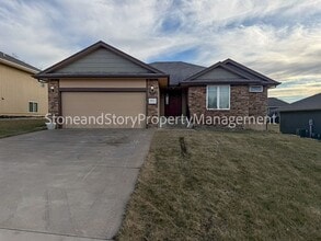 Building Photo - 6021 SW 44th St