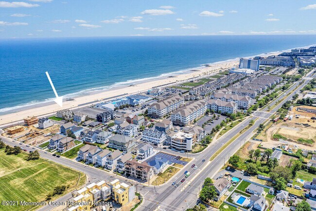 Foto del edificio - 152 Ocean Blvd N