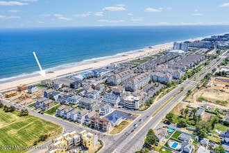 Building Photo - 152 Ocean Ave N
