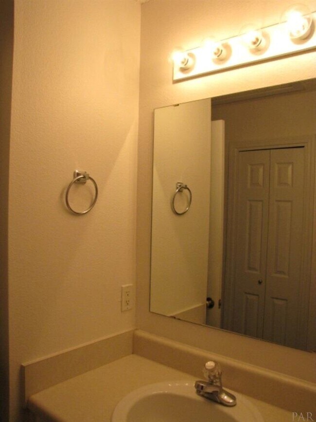 Foto del edificio - 2312 Trailwood Dr