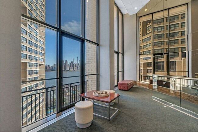 Foto del edificio - 7000 JFK Blvd E