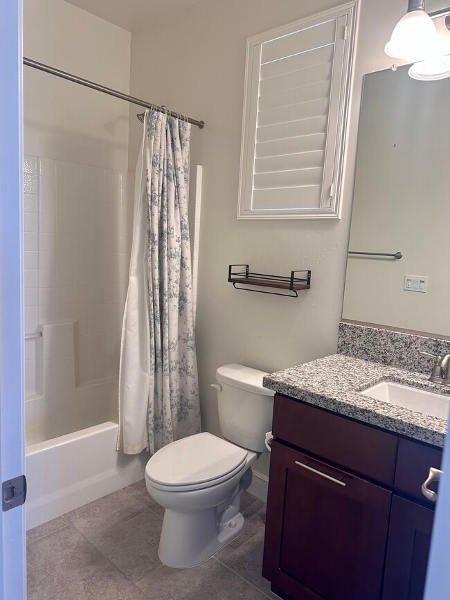 Baño - 1866 Vista del Sol