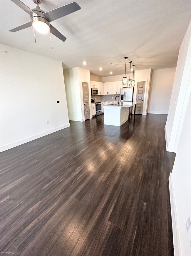 Foto del edificio - 1 br, 1 bath Condo - 27379 E University Dr...