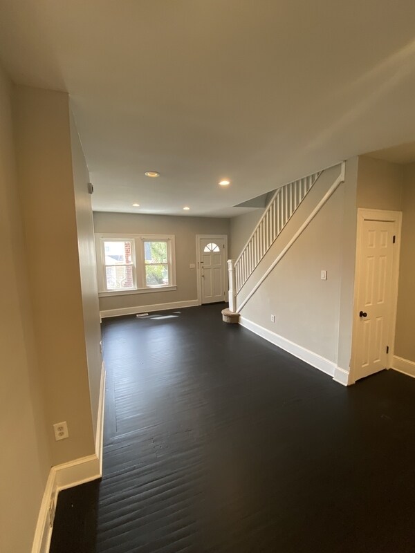 Foto del edificio - 4110 Harris Ave